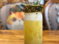 -more than meow吴止猫主题餐厅(承德 中船汇店)