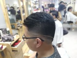 -苏豪路易士·嘉玛发廊