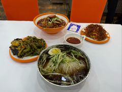 -三姐妹冷面馆(保卫路店)