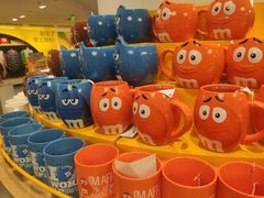 -m豆巧克力世界(上海世茂广场店)