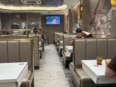 -香港新发烧腊茶餐厅(水围店)