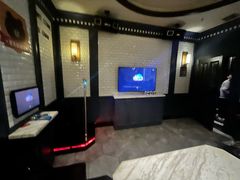 -范特西FANTASY量贩式KTV(民主广场店)