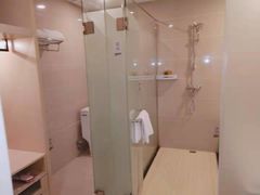 -柏曼酒店(合肥国购广场三里庵地铁店)