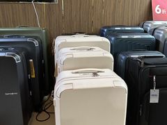-广州周大福金融中心