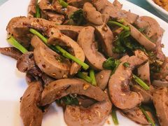 -超越海鲜屋(飞龙物业店)
