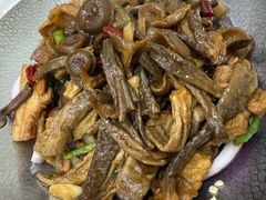 -鲁南仔·滕州炒鸡(经三路店)