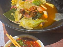 -万记麻辣烫国展总店