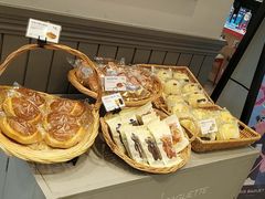 -PARIS BAGUETTE巴黎贝甜(周浦万达店)