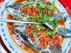 剁椒鱼头-旭龙鱼头王(航华店)