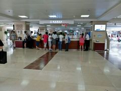 大厅服务台-中国中医科学院西苑医院(本部)