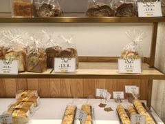 -可斯贝莉现烤面包·生日蛋糕(假日商城店)