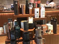 零售区-星巴克臻选(广州沙面店)