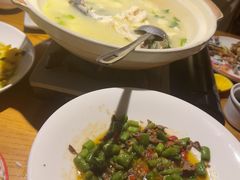 -新白鹿餐厅(银泰西湖文化广场店)