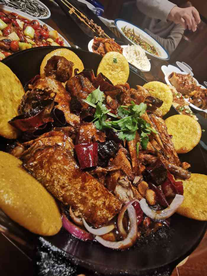 吉隆饺子(弓庄店)-"服务态度真是差到爆,打包时候打包盒半天送.