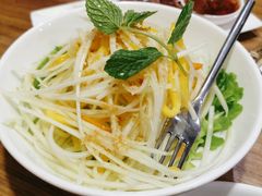 青木瓜芒果色拉-Pho Asia 亚阁越南料理(上海来福士广场店)