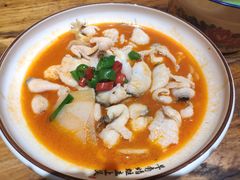 -老滇山寨•云南特色菜•地方菜•民族风情歌舞表演(金碧店)