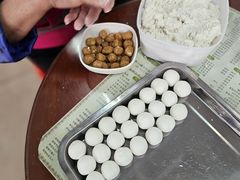 -阿三麻蓉汤圆(顺光大厦店)