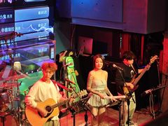 -Famous肥猫墨西哥音乐餐吧(五棵松华熙LIVE店)