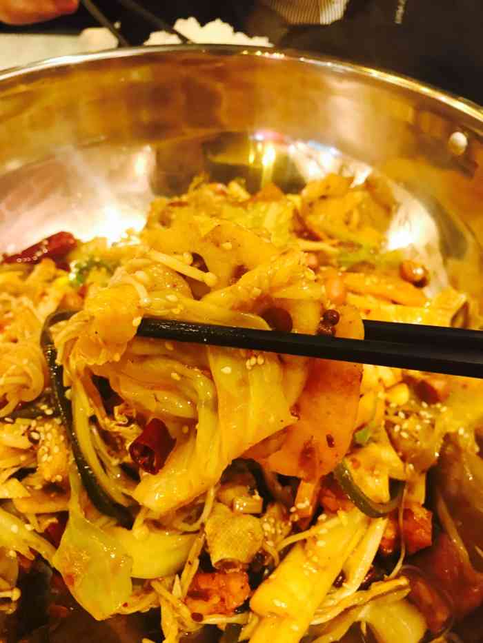 辣小二麻辣香锅(中海御城店)-"中海国际社区御城东边的网点,门头不大