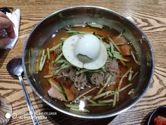 韩式冷面-吴草鸡爪오초닭발韩食堂(融恒盈嘉中心店)