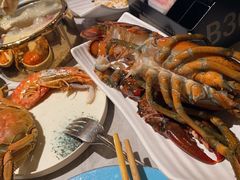 -雍容荟帝王蟹活龙虾展台自助(IFS黑金店)