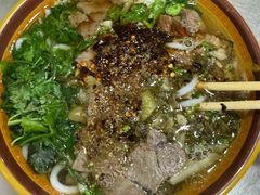 -花溪牛肉粉(八鸽岩店)