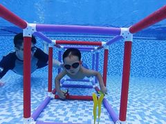 -龙格亲子游泳·水育早教中心(华亿大润发店)