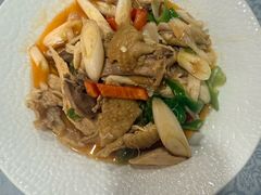 -汗腾格里·风味餐厅(新疆驻京办店)
