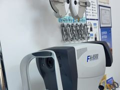 -天空之镜眼镜店蔡司依视路配镜授权零售店(望京颐堤港店)