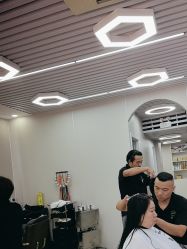 -安蒂护肤造型