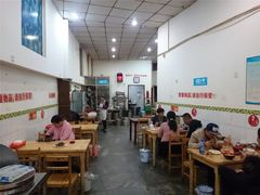大堂-雷祖芳老妈蹄花店