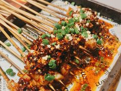 铁板泼辣猪小串-馋嘴猫北京食堂·烤鸭·宵夜(亚运村店)