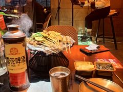 -何师烧烤Pro ·江湖川菜·小龙虾·精酿啤酒(太古里旗舰店)
