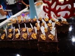 -唐拉雅秀酒店-西锦汇空中BBQ·思创餐厅