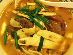 老酸菜牛腱子面-阿彬生炒牛肉面(解放路店)