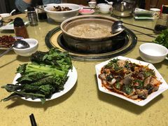 -东巴谷野生菌火锅餐厅