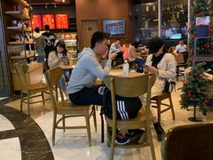 用餐区-星巴克(广州东圃天银店)