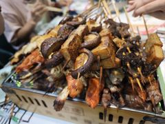 -云晓光头烧烤吧(德平路店)