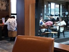 大堂-星巴克臻选(成都宽窄巷子店)