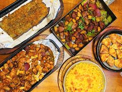 -老东镇啤酒屋海鲜加工·蒸汽海鲜·海鲜烧烤(台东店)