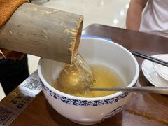 -胡须哥网红竹筒菜