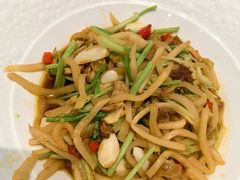 -香山湖家家宴(中山陵店)