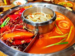 -王婆乔鲜鱼自助火锅(蜀汉路店)