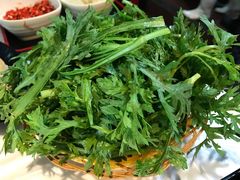 -鲜入围煮花胶鸡海鲜火锅