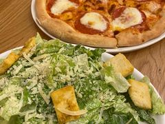 -城市大道红炉披萨烘焙坊