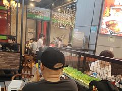 -罗二娘·鲜切牛自助火锅(罗湖东门步行街店)