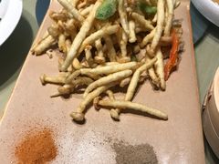 -关东小磨东北菜(上海长风大悦城店)