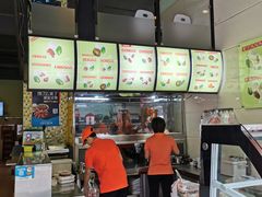 -农家婆港式烧腊快餐(驰天·钰园商住小区店)