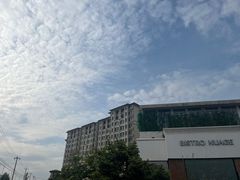 -麦当劳(杨林得来速店)