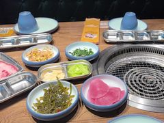 -明洞阿姨·韩式酱蟹烤肉·创意料理(三元桥店)